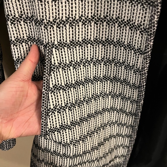 H&M Black and White Abstract Print Striped Color-block Light-weight Coat 2 - Picture 10 of 13